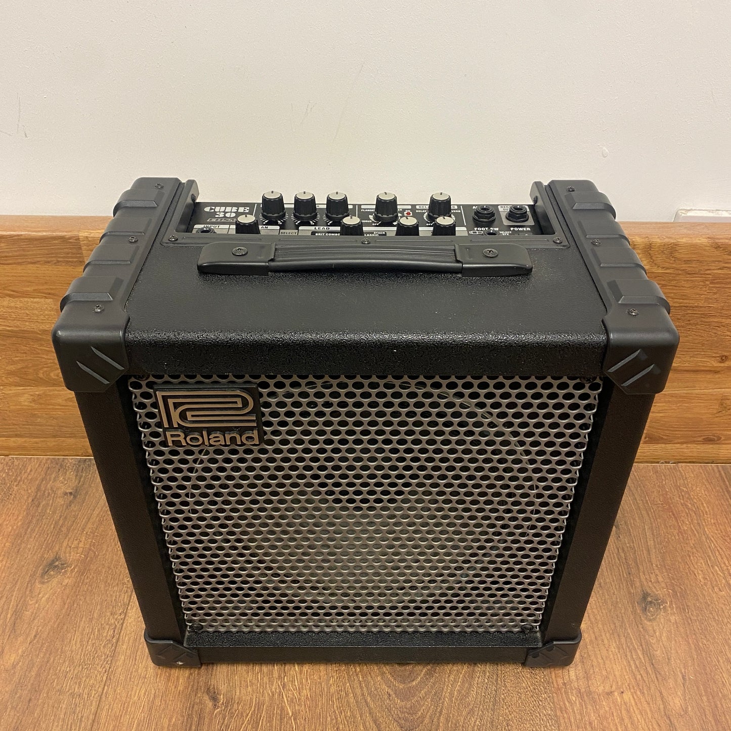 Pre-Owned Roland Cube 30 30w Combo Amp