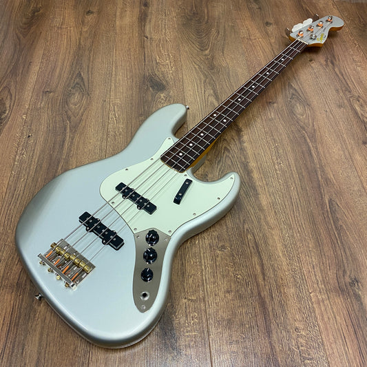 Pre-Owned Squier Classic Vibe 60s Jazz Bass - Inca Silver