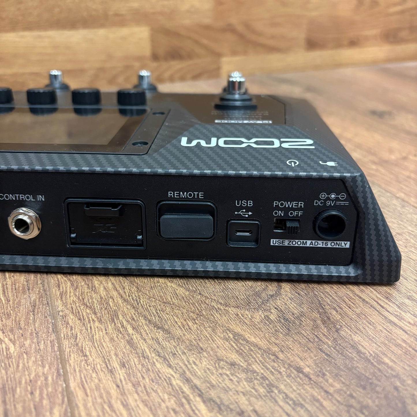 Pre-Owned Zoom B6 Bass Multi Effects Processor