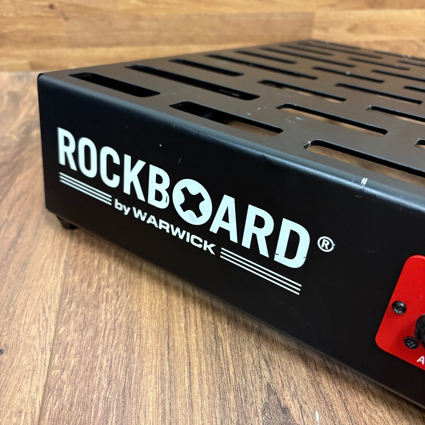 Pre-Owned Rockboard 5.2 Pedalboard w/ Mod 1 Patch Bay