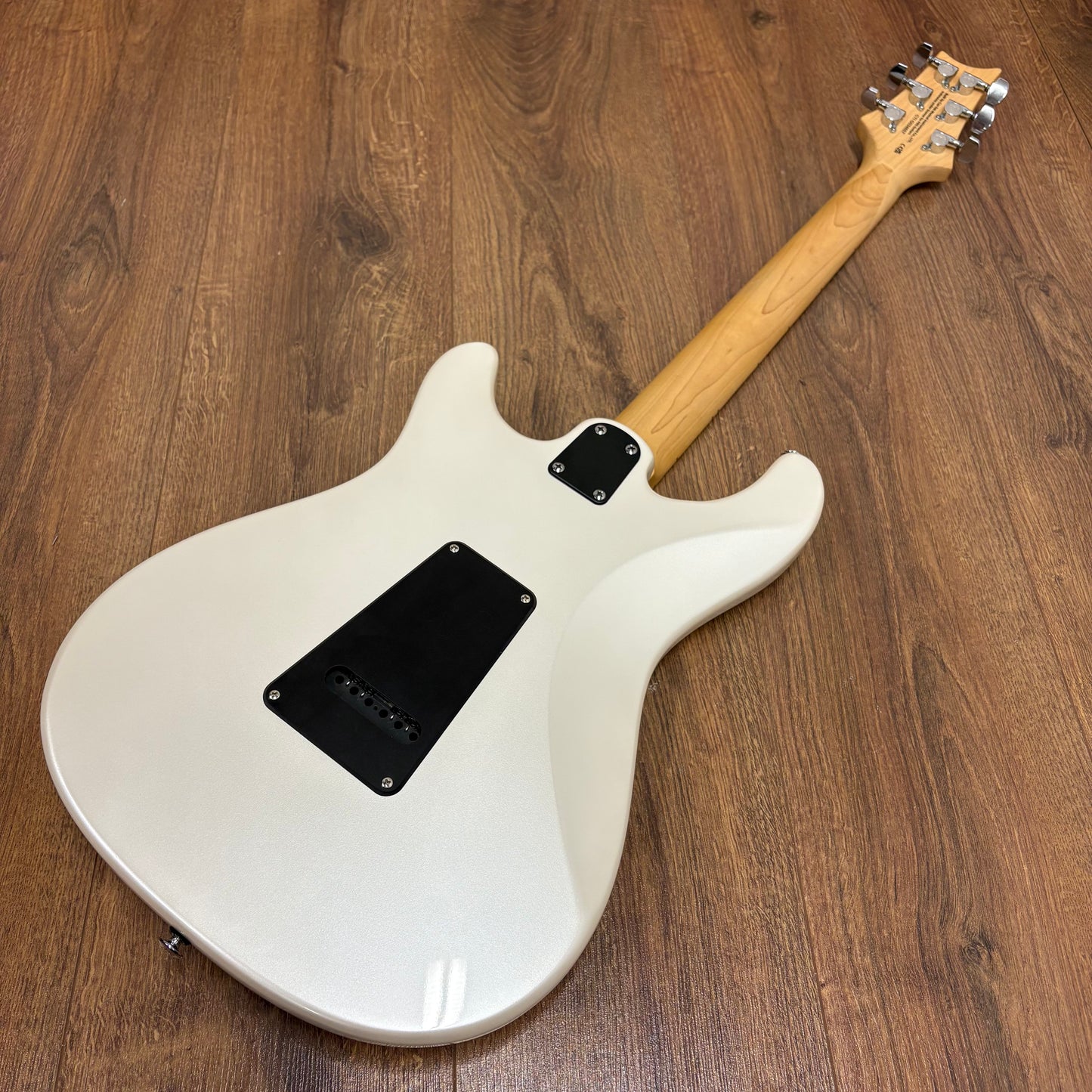 Pre-Owned PRS SE NF3 - Pearl White