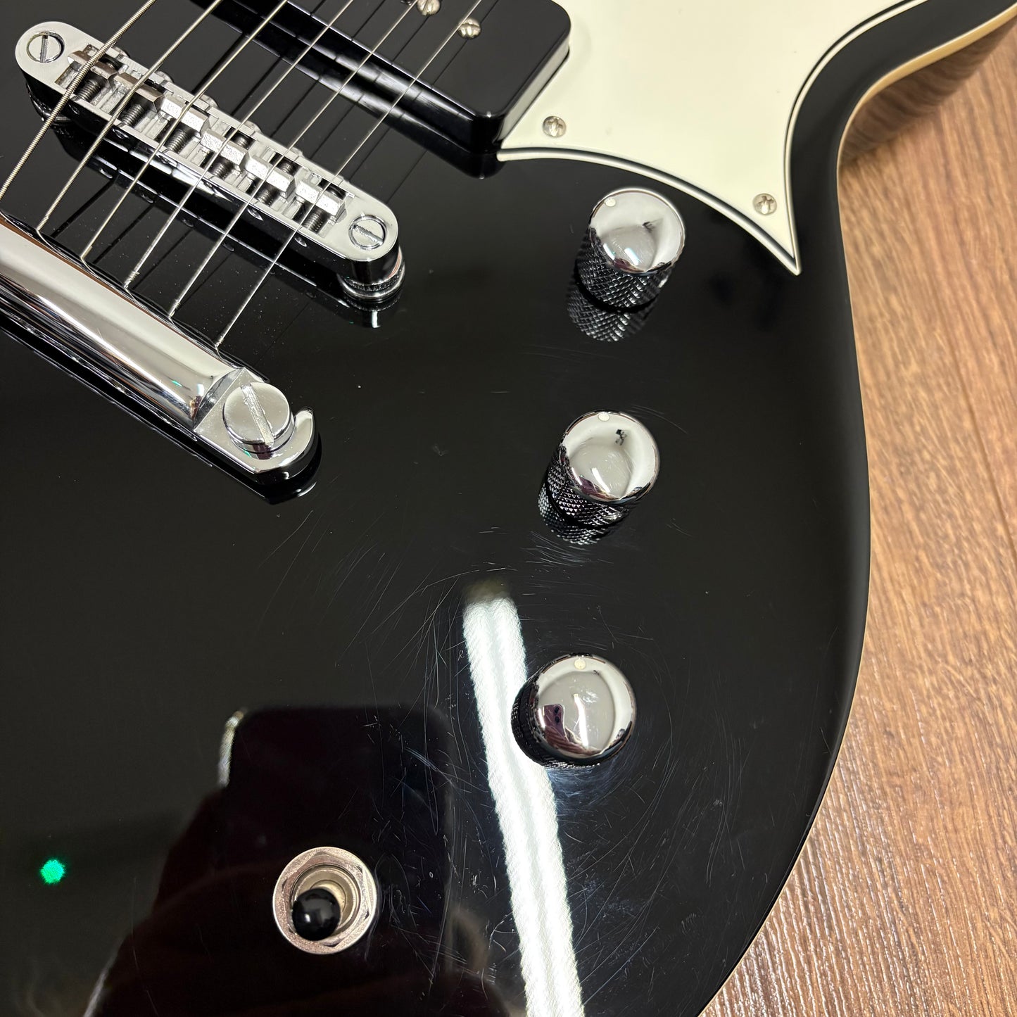 Pre-Owned Reverend Contender 290 - Midnight Black
