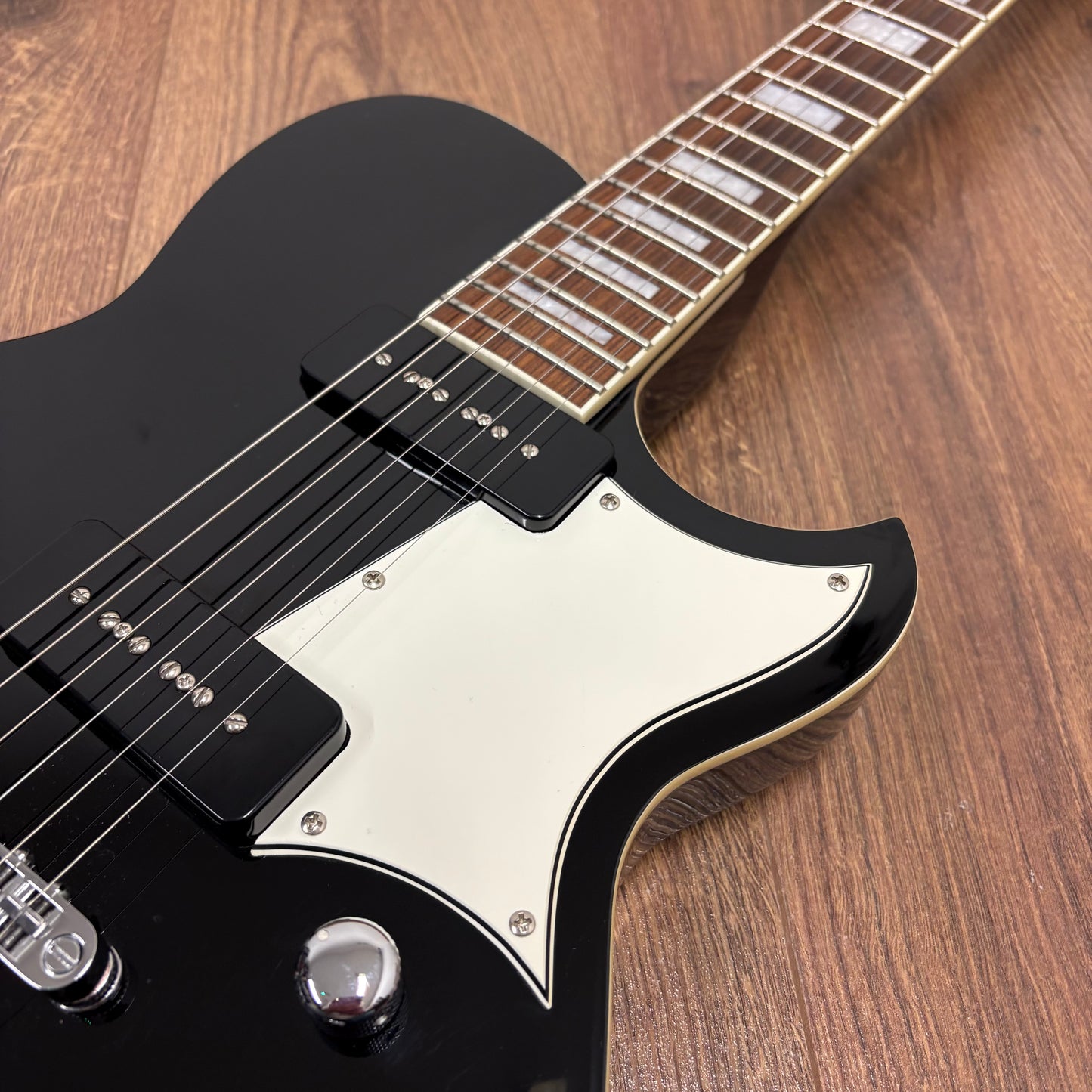 Pre-Owned Reverend Contender 290 - Midnight Black