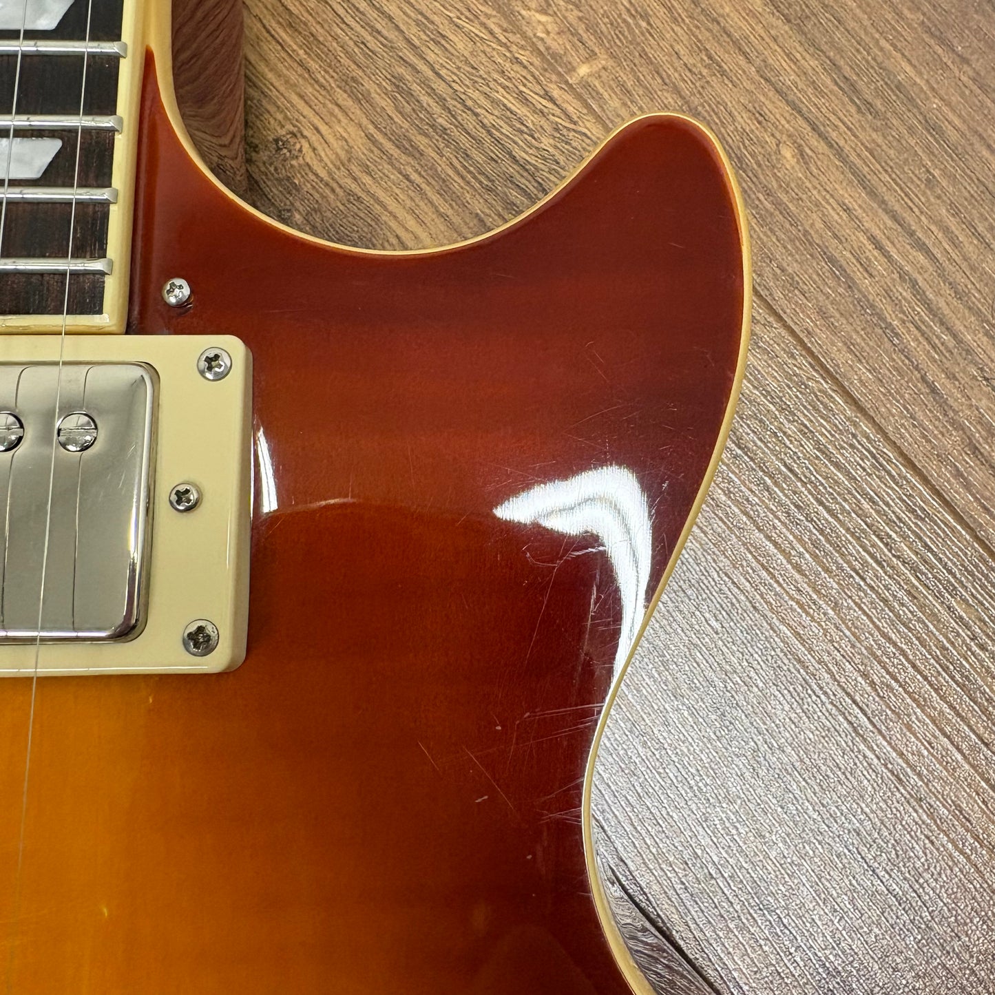 Pre-Owned Epiphone Les Paul Standard '60s - Bourbon Burst