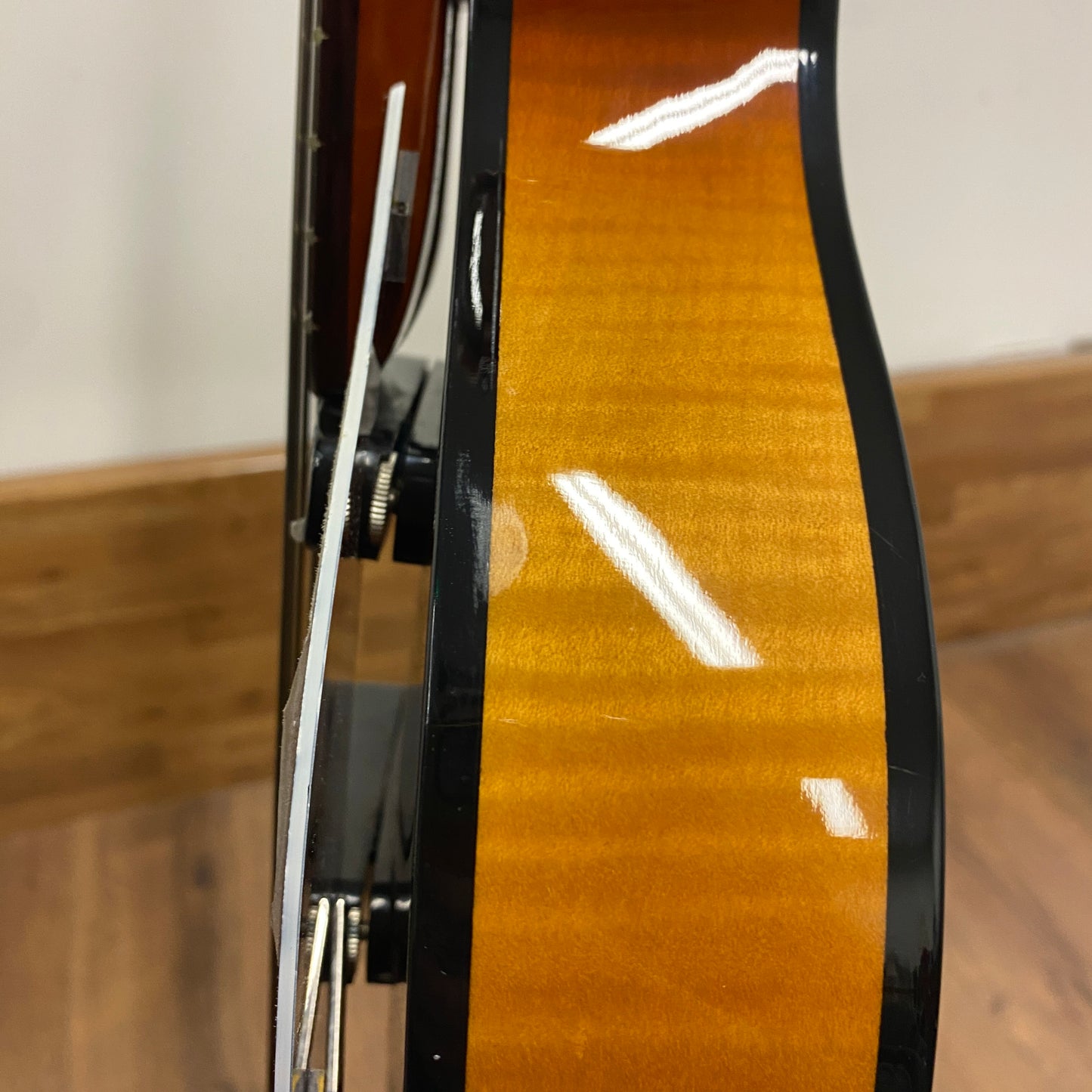 Pre-Owned Hofner 500/1 '58 Flat Back Violin Bass #32 of 58