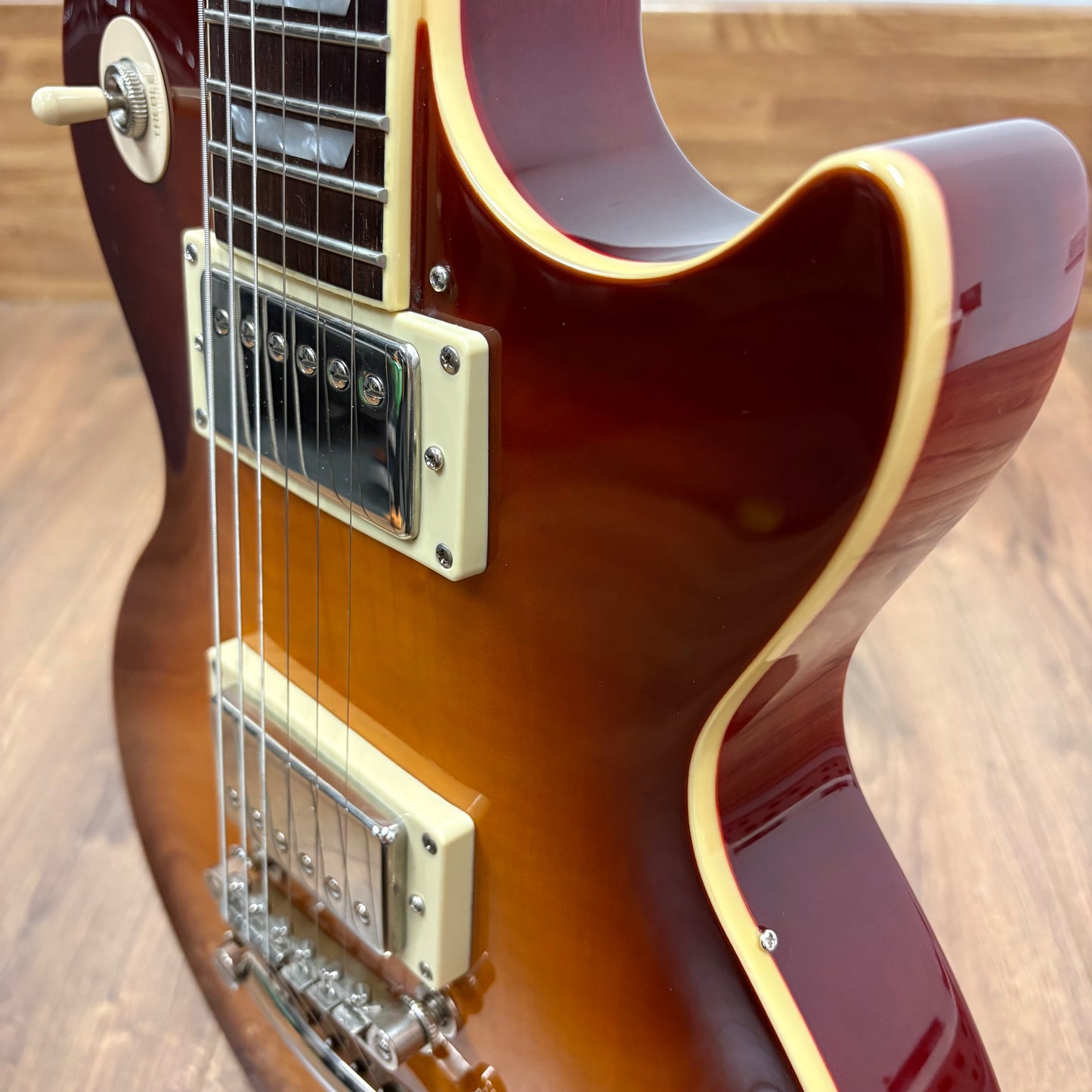 Pre-Owned Epiphone Les Paul Standard '60s - Bourbon Burst