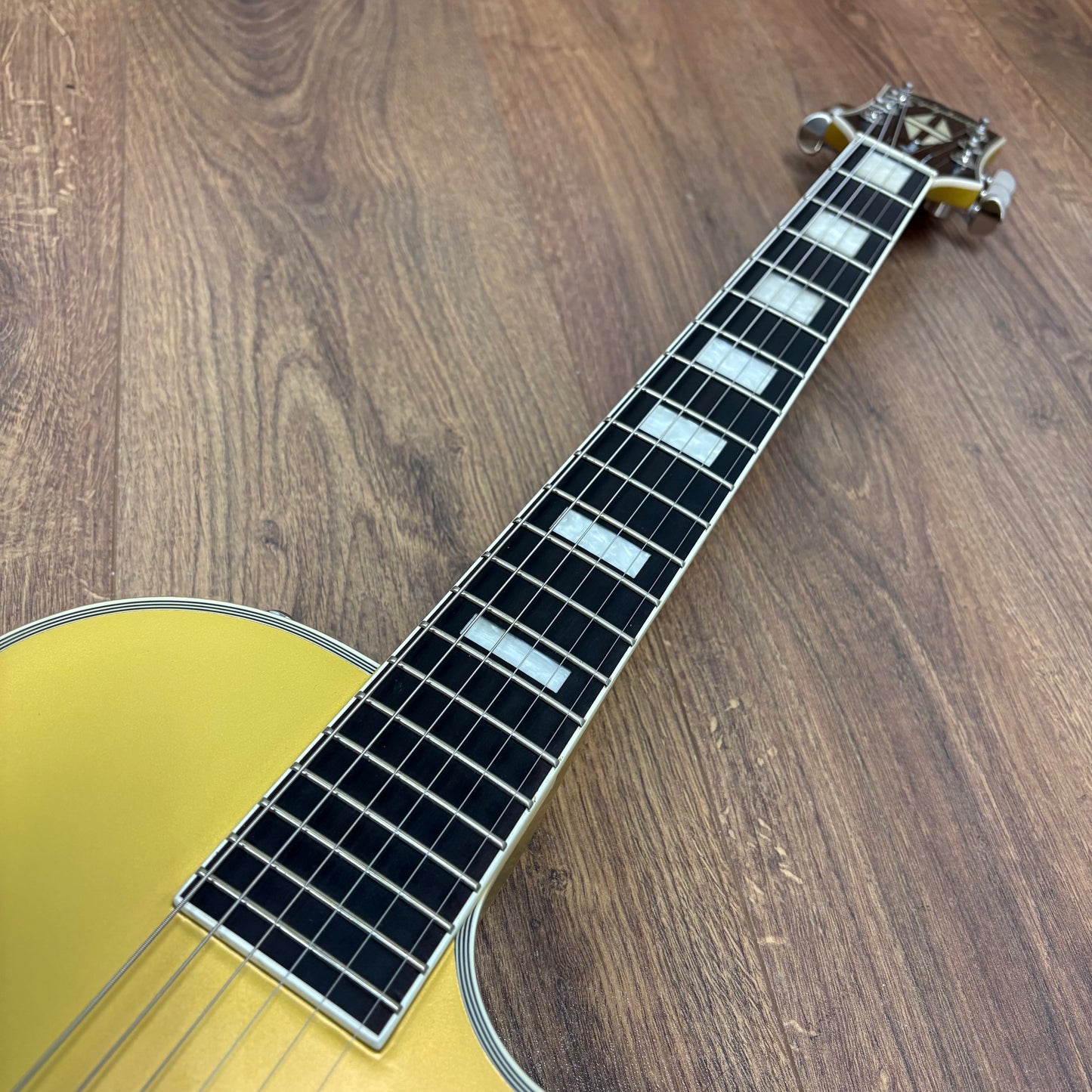 Pre-Owned Epiphone Jared James Nichols Old Glory Les Paul Custom - Gold
