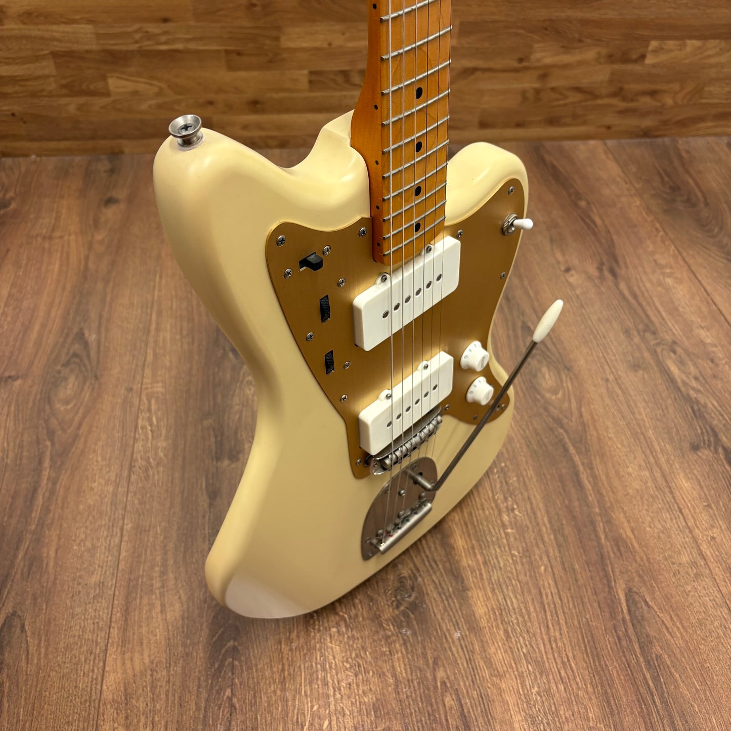 Pre-Owned Squier 40th Anniversary Jazzmaster - Satin Desert Sand