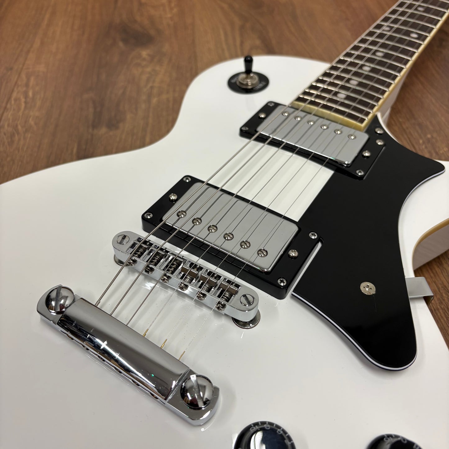 Pre-Owned Heritage Ascent H-150 - White