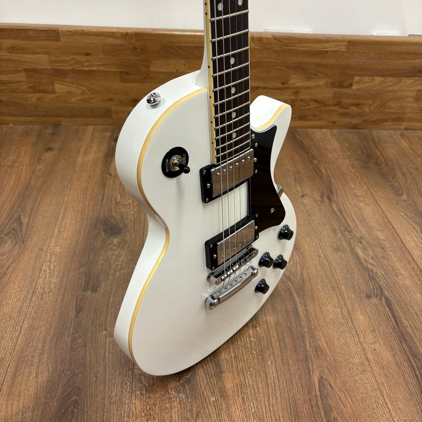 Pre-Owned Heritage Ascent H-150 - White