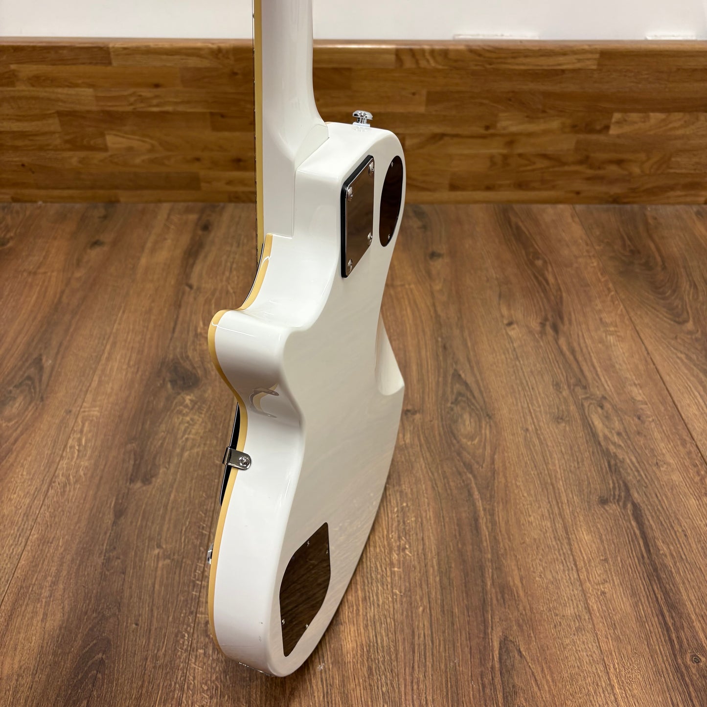 Pre-Owned Heritage Ascent H-150 - White