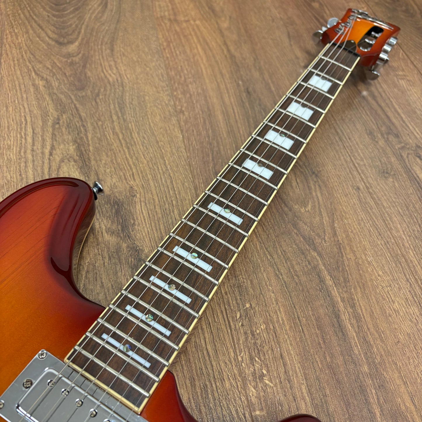 Pre-Owned Italia Rimini - Cherry Sunburst
