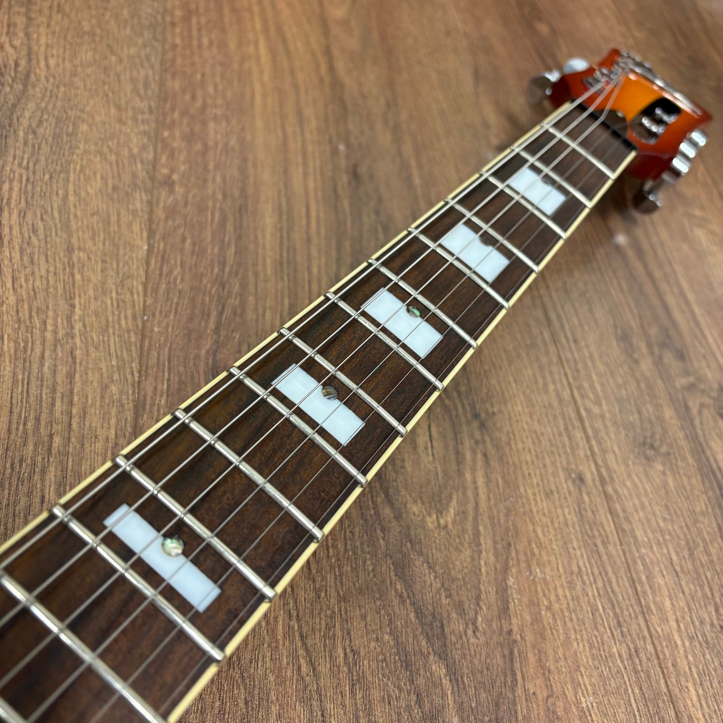Pre-Owned Italia Rimini - Cherry Sunburst