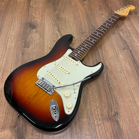 Pre-Owned Fender American Elite Stratocaster - 3-Tone Sunburst