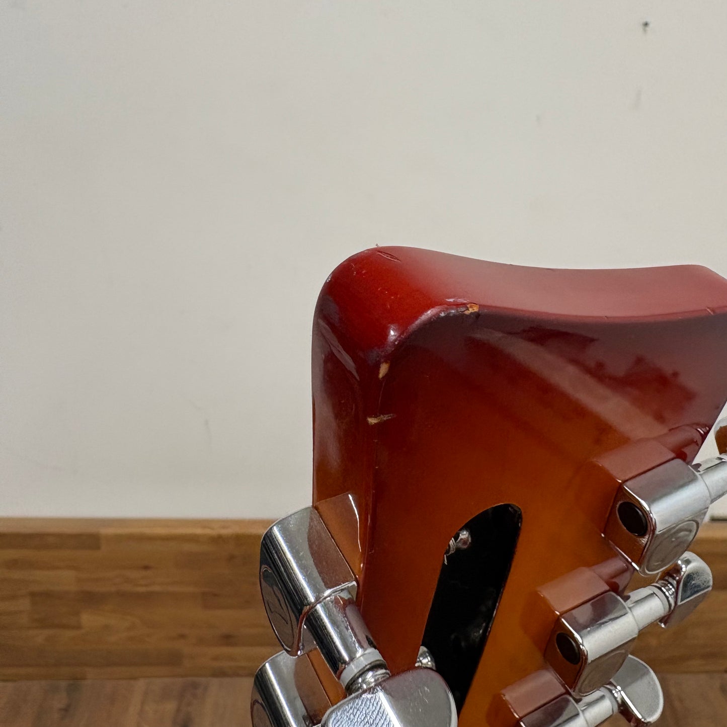 Pre-Owned Italia Rimini - Cherry Sunburst