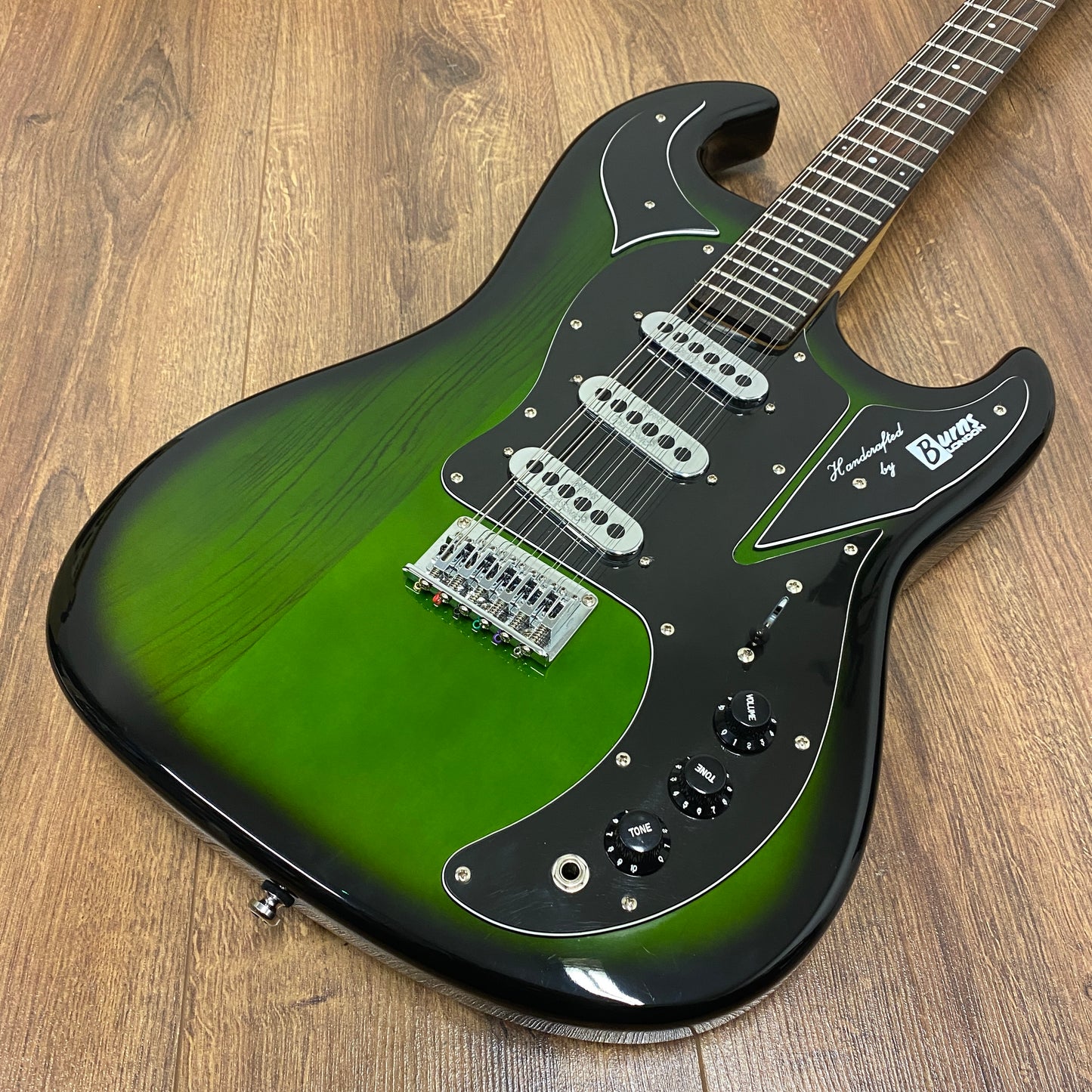 Pre-Owned Burns Club Series Double Six - Greenburst