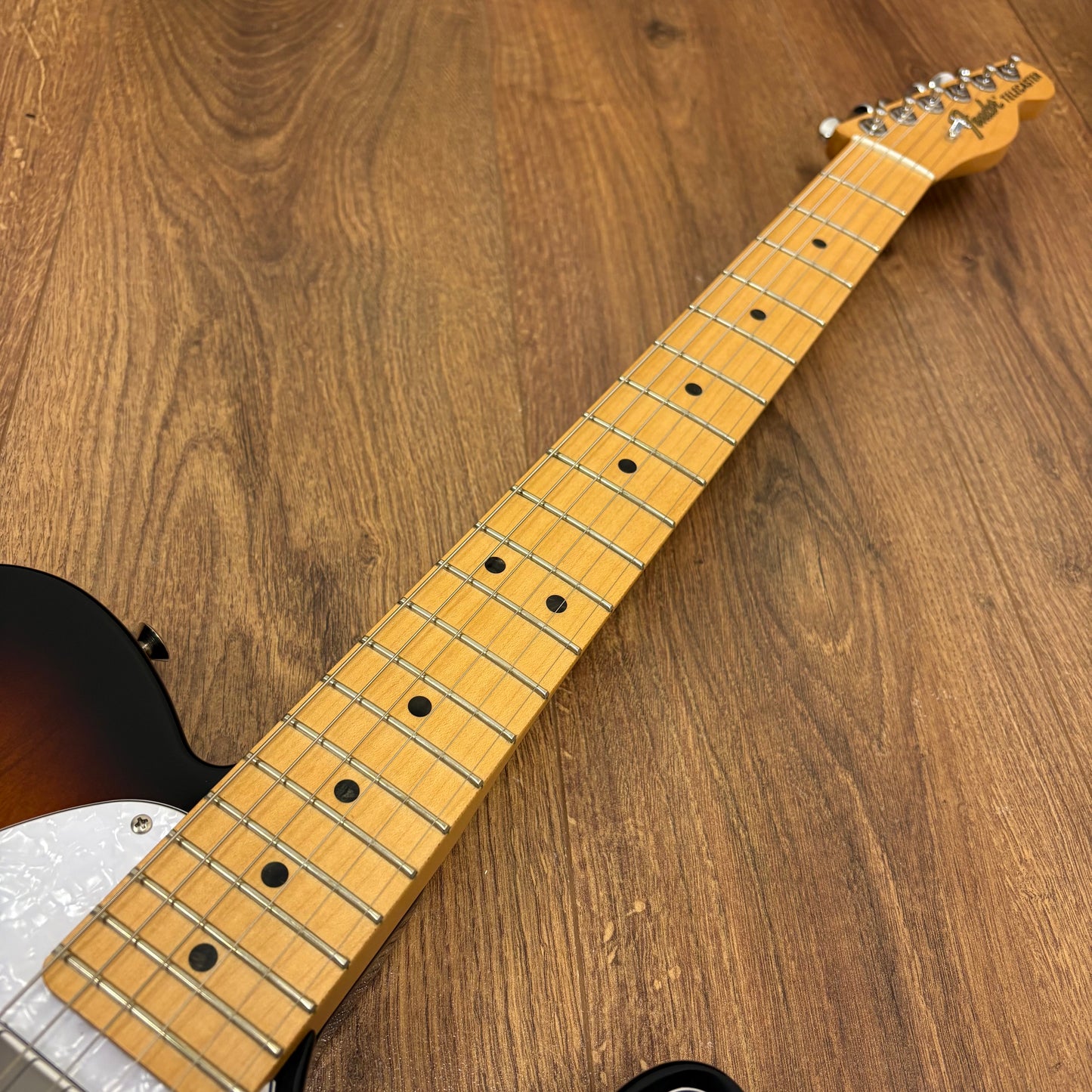 Pre-Owned Fender Deluxe Nashville Telecaster - 2-Colour Sunburst - 2021