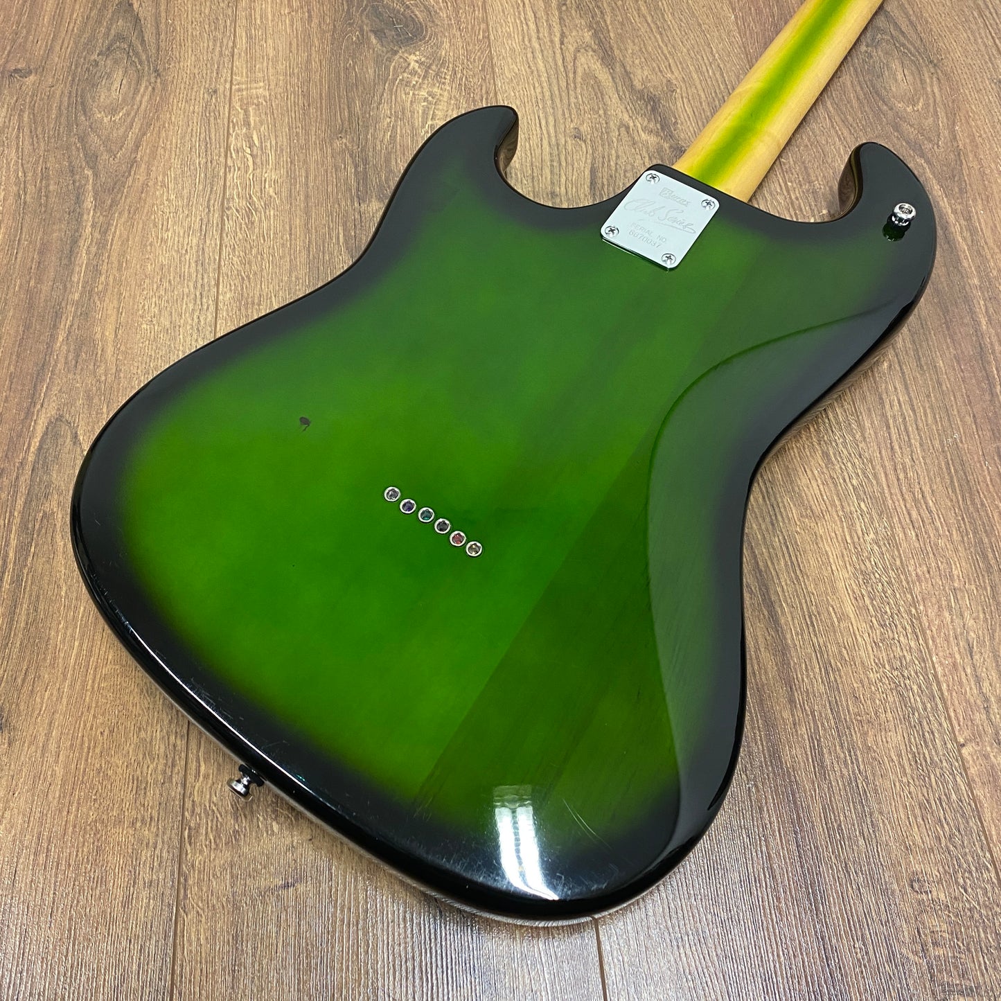 Pre-Owned Burns Club Series Double Six - Greenburst