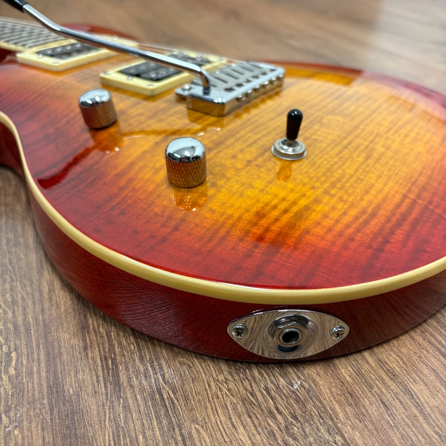 Pre-Owned Harley Benton CST-24T LH - Paradise Flame