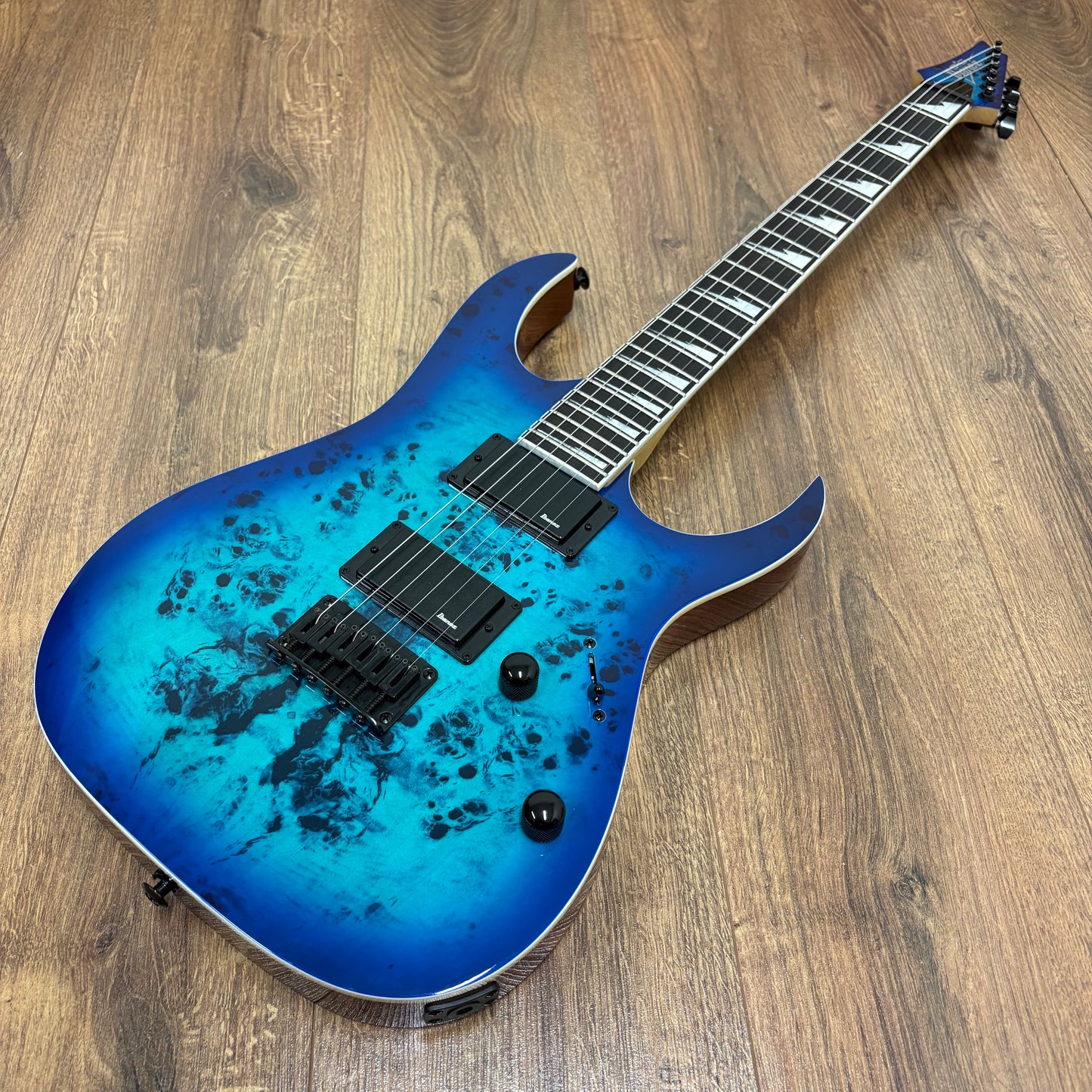 Pre-Owned Ibanez GRGR221PA-AQB GIO - Aqua Burst