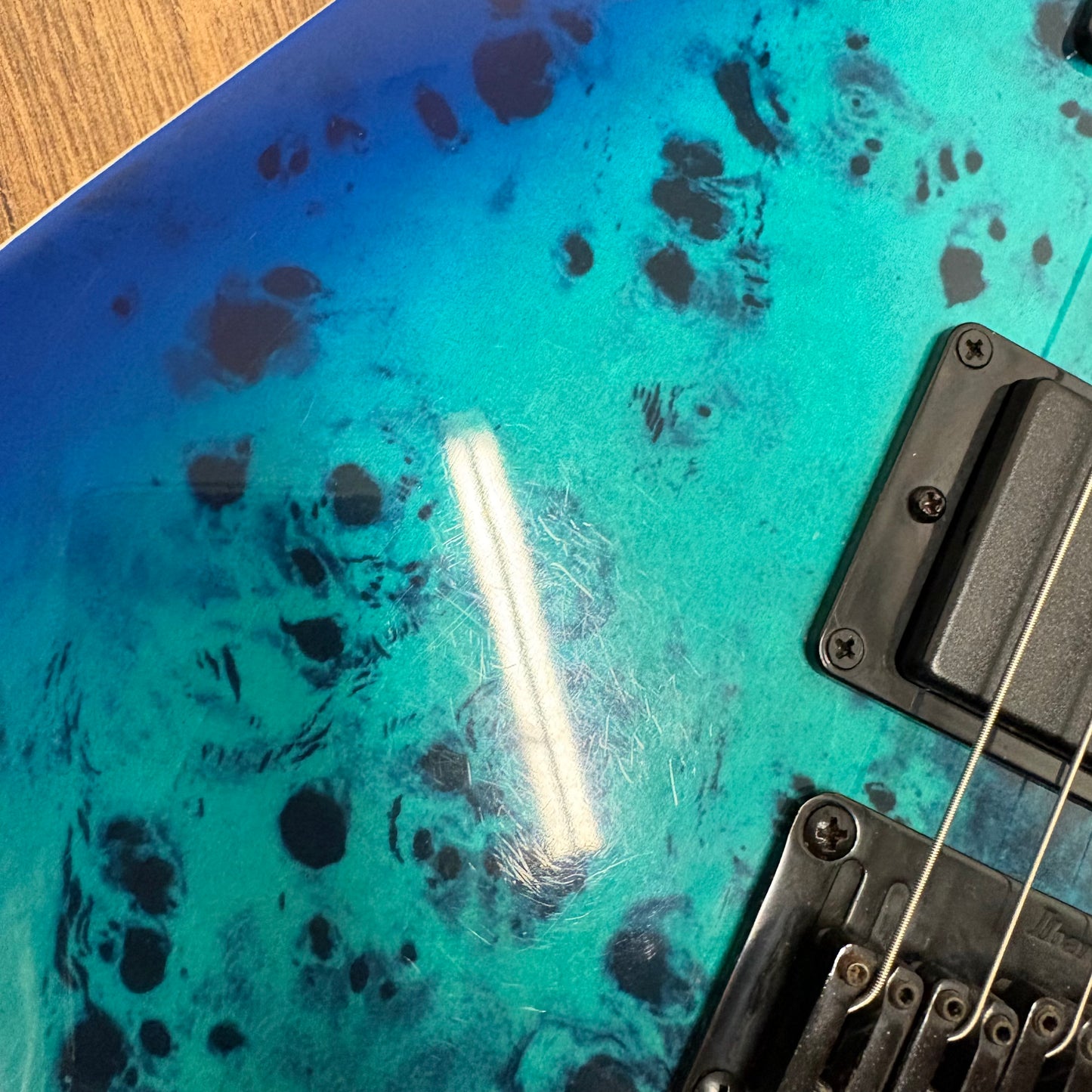 Pre-Owned Ibanez GRGR221PA-AQB GIO - Aqua Burst