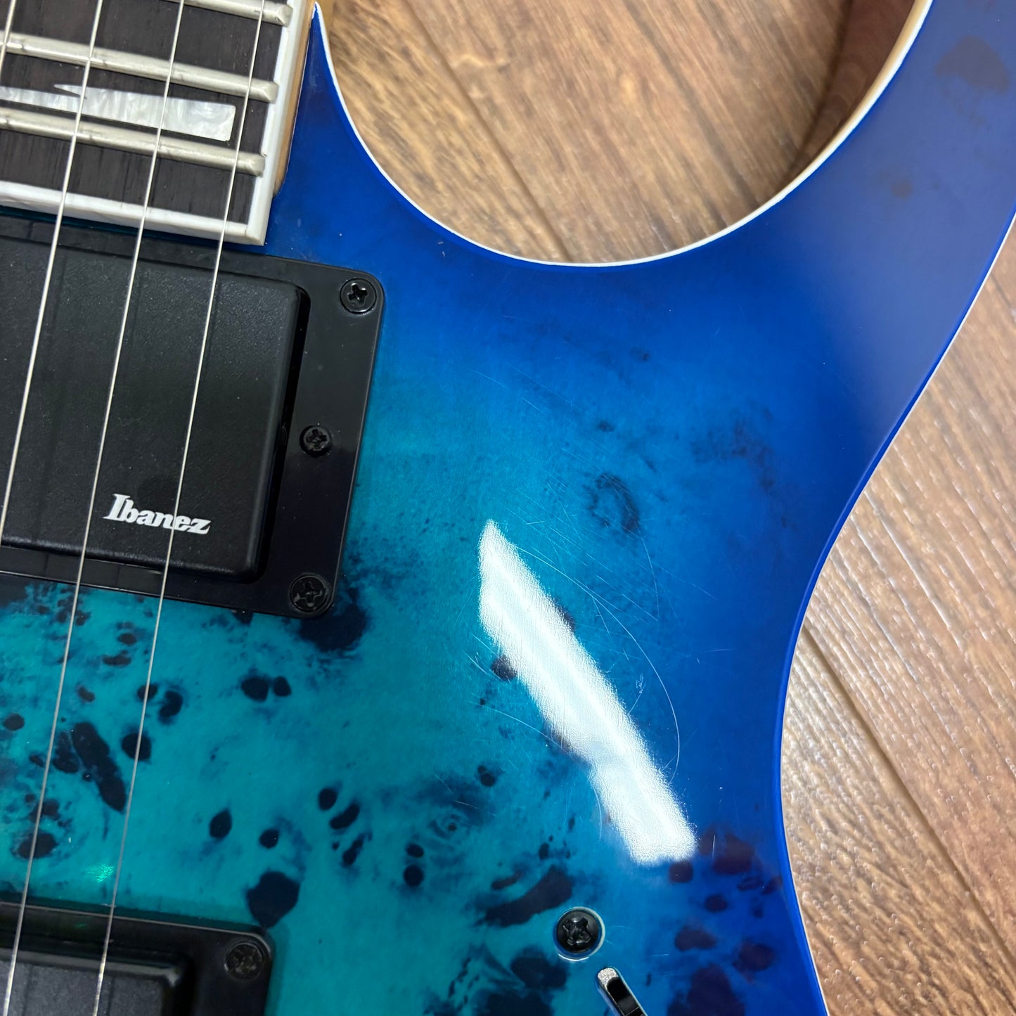 Pre-Owned Ibanez GRGR221PA-AQB GIO - Aqua Burst