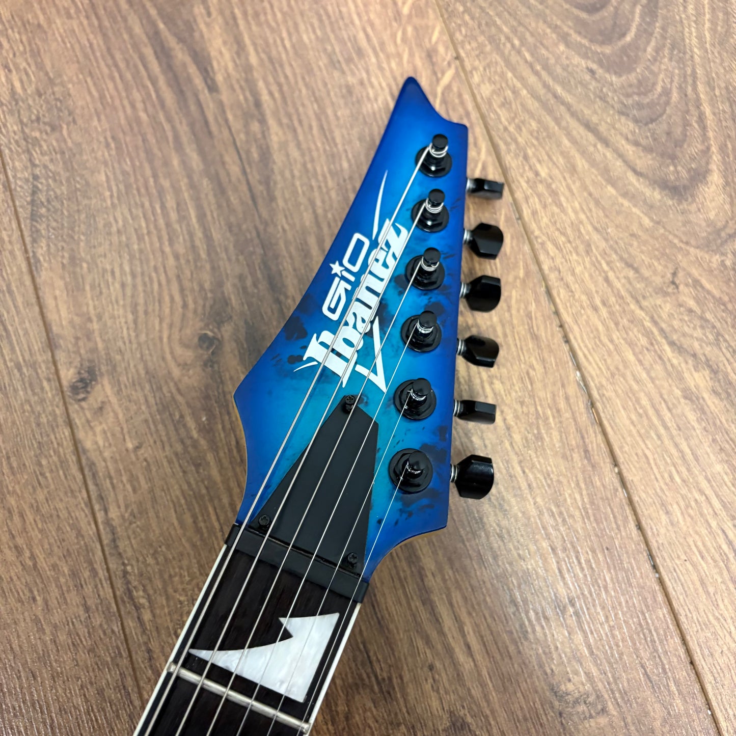 Pre-Owned Ibanez GRGR221PA-AQB GIO - Aqua Burst