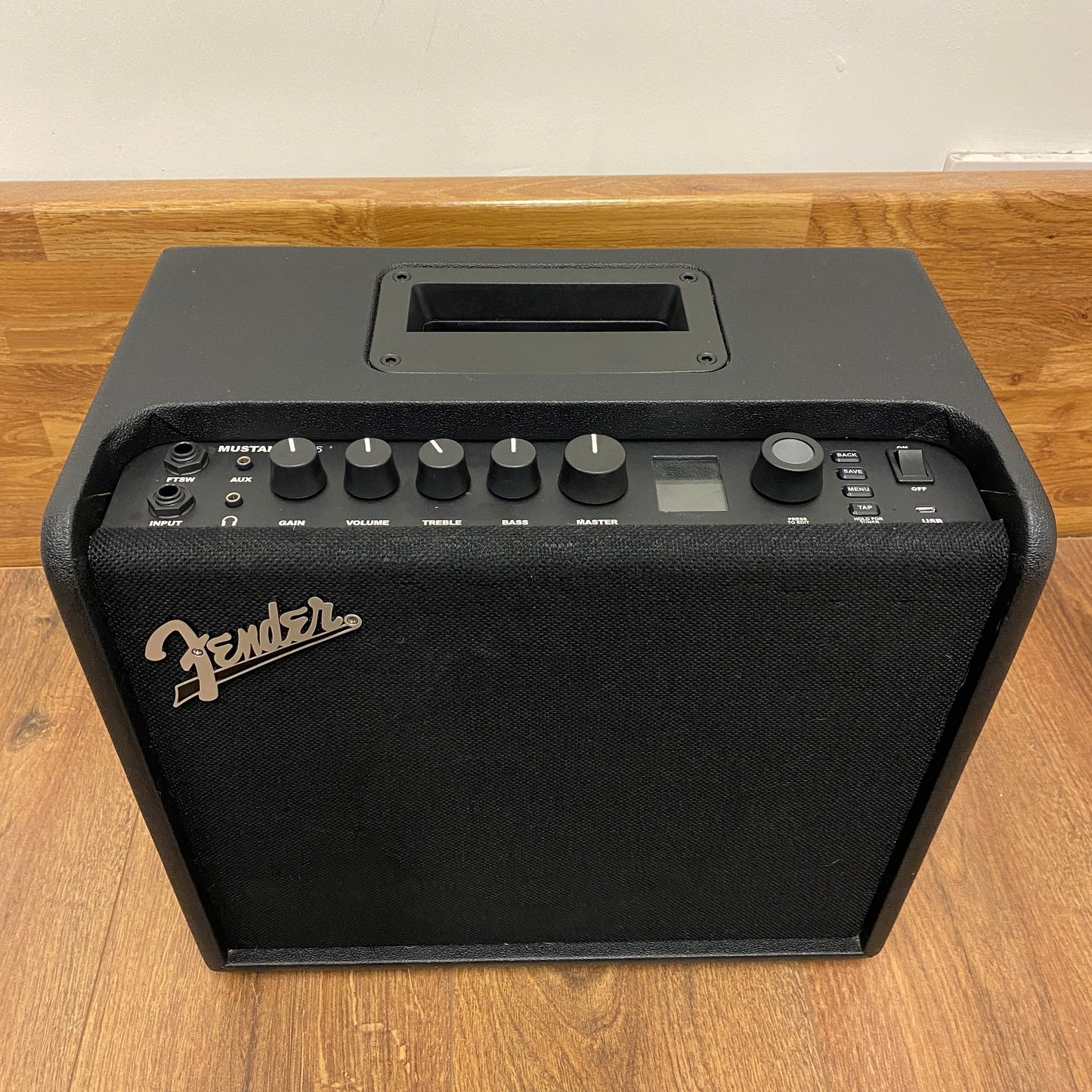 Pre-Owned Fender Mustang LT25 Combo Amp