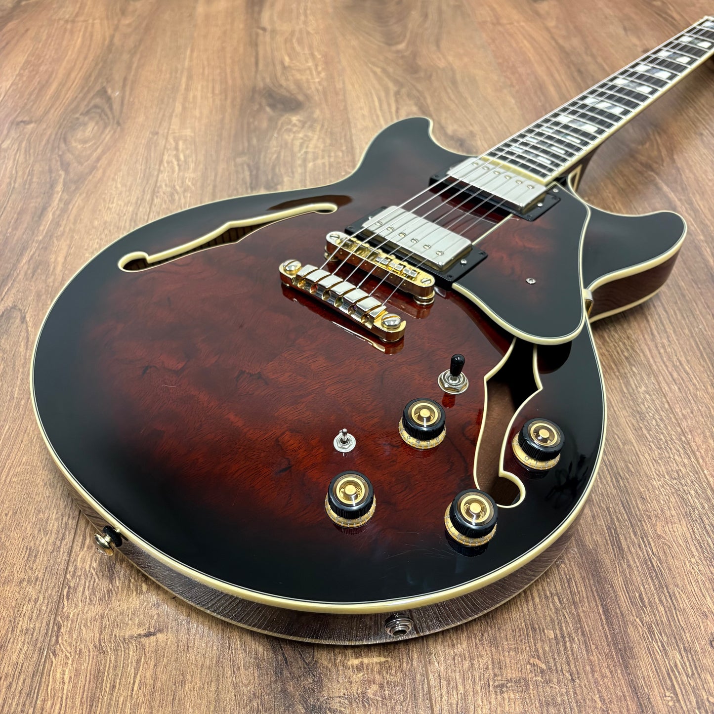 Pre-Owned Ibanez Artstar AM153-DBS - Dark Brown Sunburst