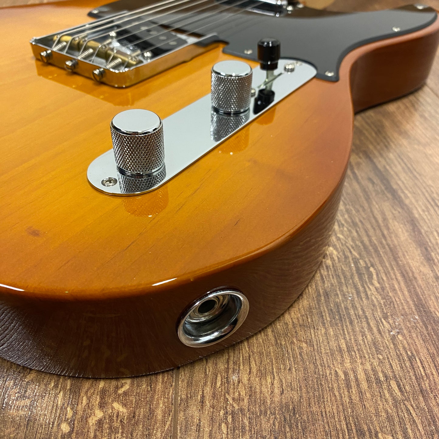 Pre-Owned Fender American Performer Telecaster - Honey Burst - 2019