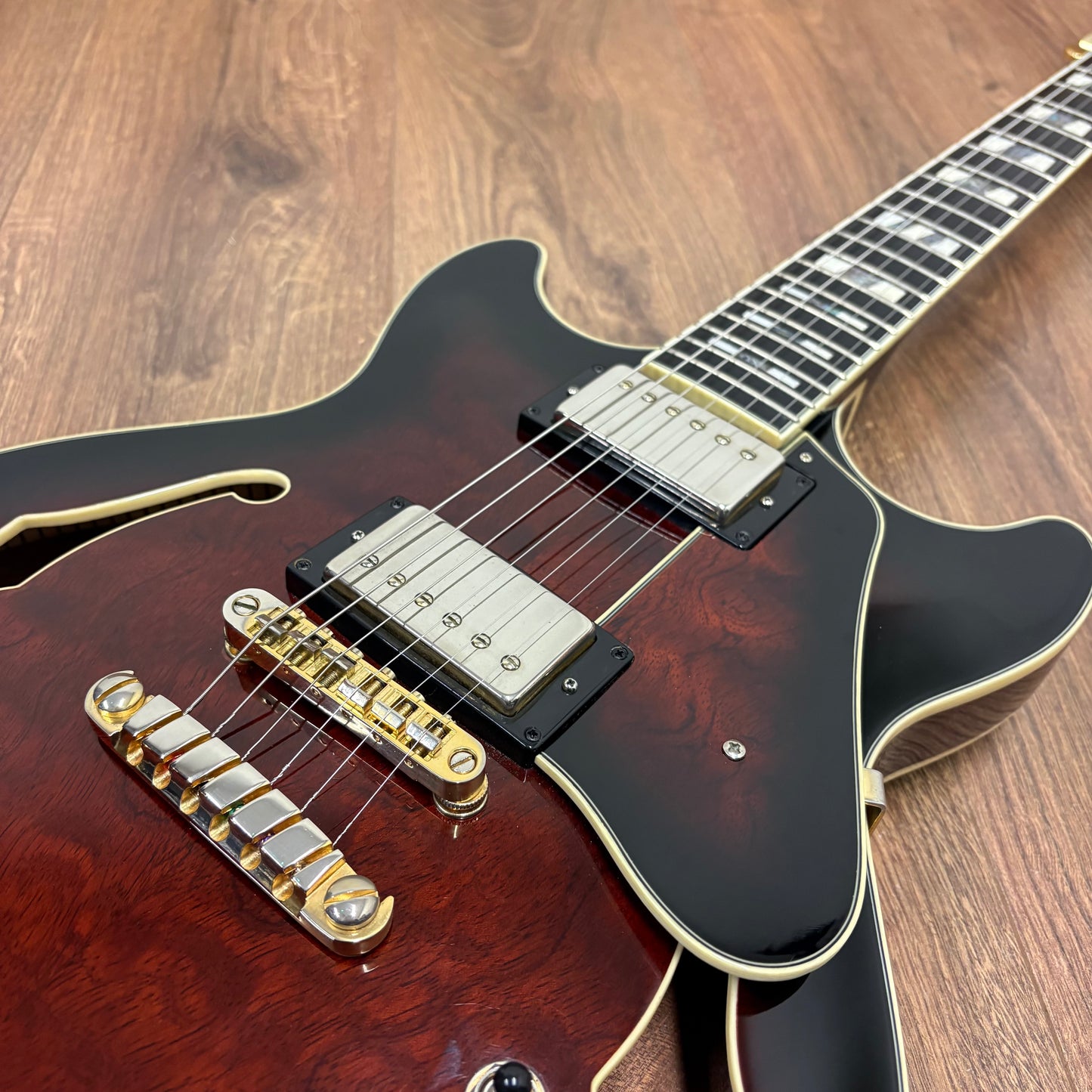 Pre-Owned Ibanez Artstar AM153-DBS - Dark Brown Sunburst