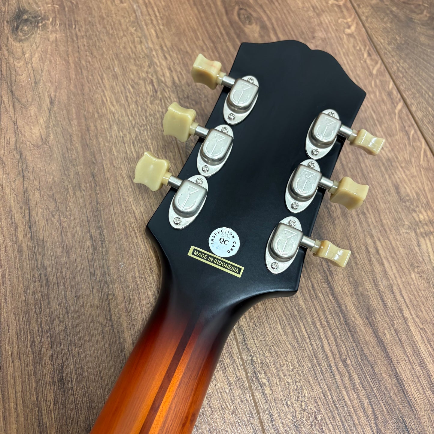 Pre-Owned Epiphone Masterbilt Century Zenith Electro-Acoustic - Vintage Sunburst