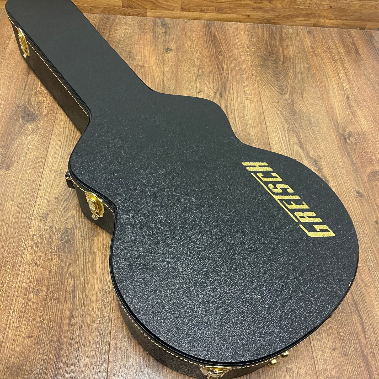 Pre-Owned Gretsch Electromatic G5422TG - Walnut Stain