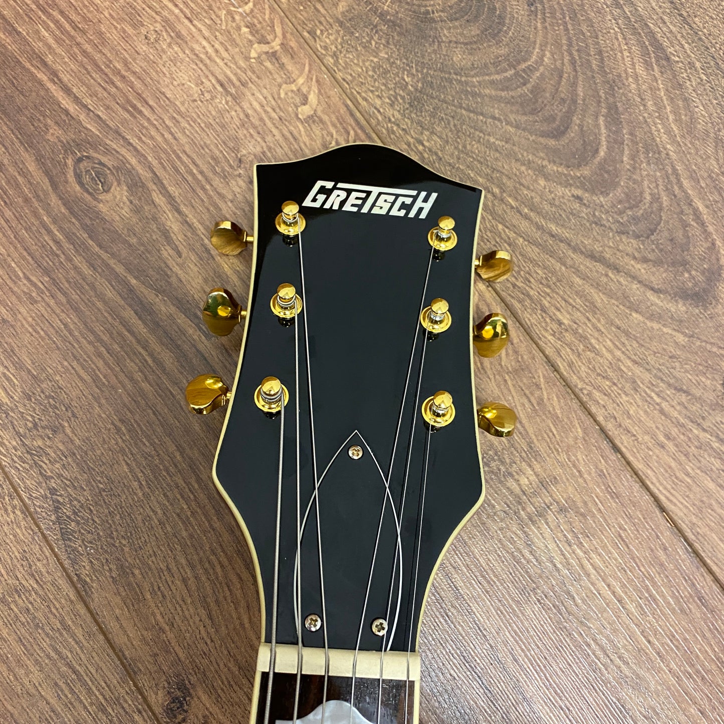 Pre-Owned Gretsch Electromatic G5422TG - Walnut Stain