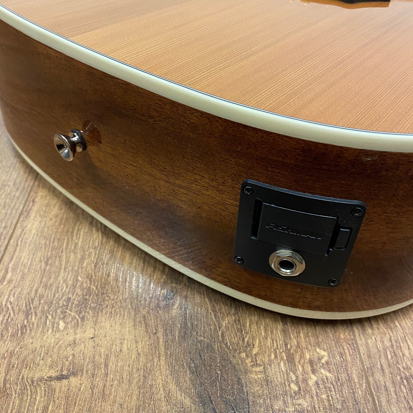 Pre-Owned Washburn HF11SCE-0 Electro-Acoustic - Natural