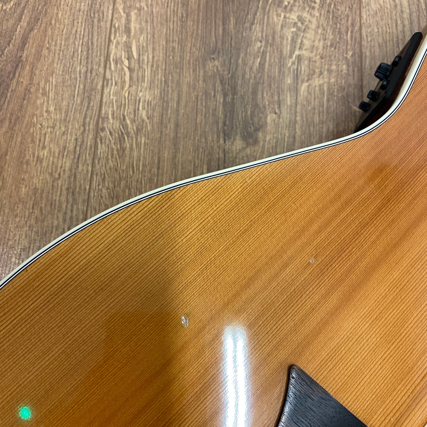 Pre-Owned Washburn HF11SCE-0 Electro-Acoustic - Natural