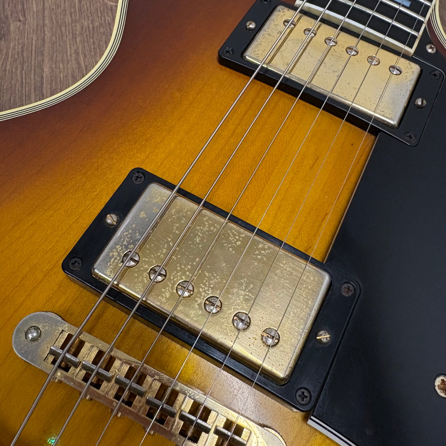 Pre-Owned Gibson Custom Shop Les Paul Custom Limited Edition 1/50 - Faded Tobacco Burst VOS - 2010