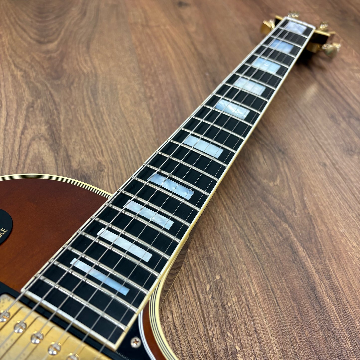 Pre-Owned Gibson Custom Shop Les Paul Custom Limited Edition 1/50 - Faded Tobacco Burst VOS - 2010