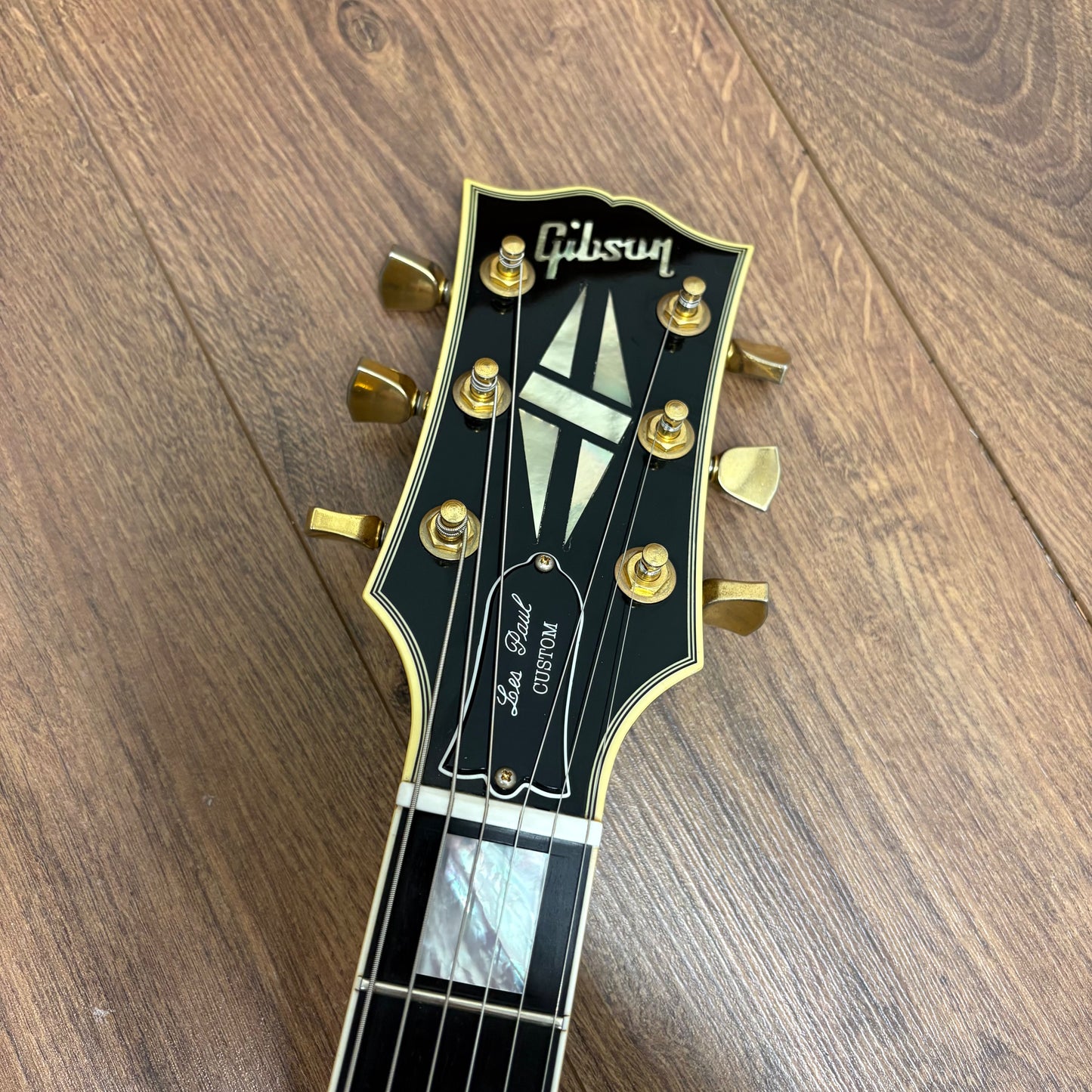 Pre-Owned Gibson Custom Shop Les Paul Custom Limited Edition 1/50 - Faded Tobacco Burst VOS - 2010