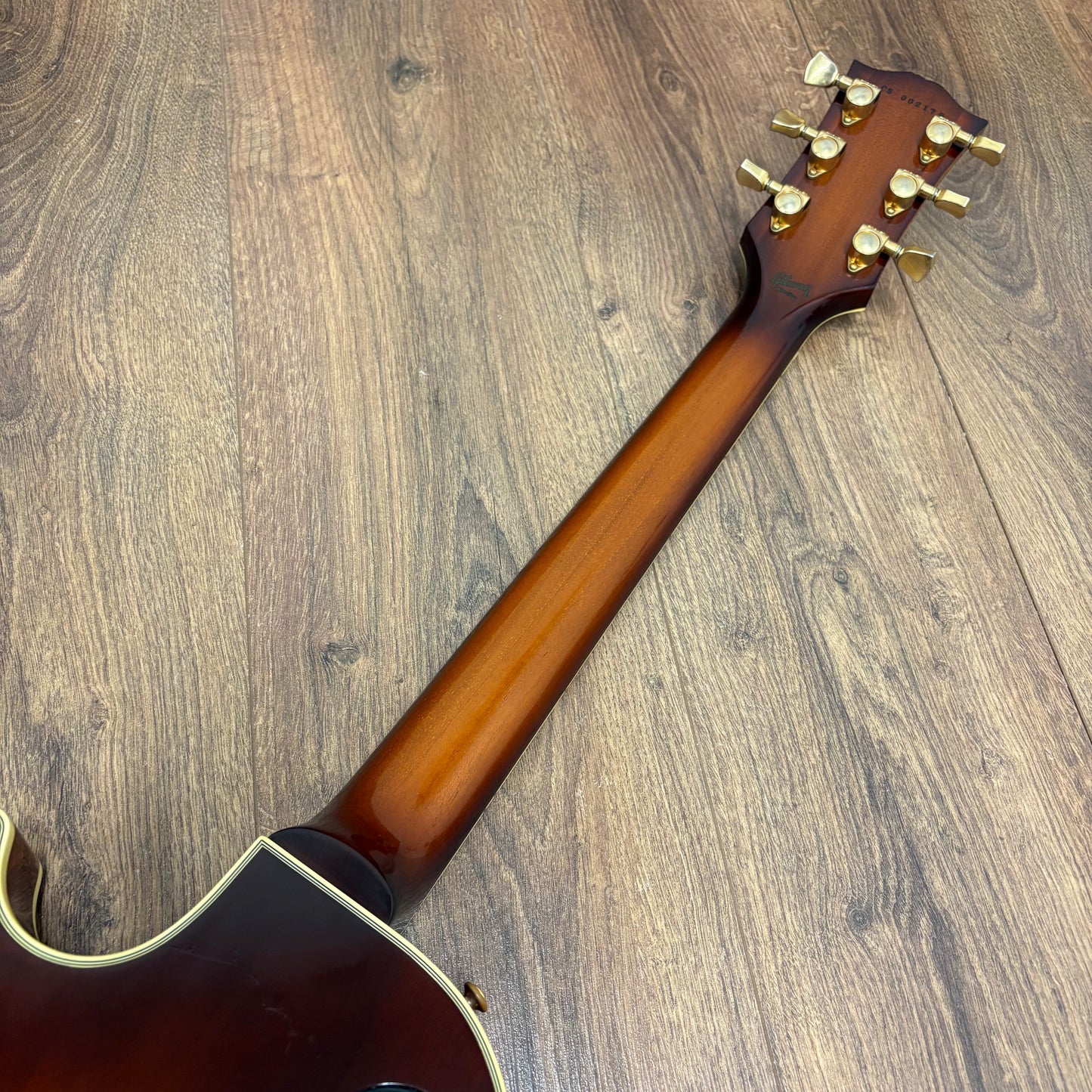 Pre-Owned Gibson Custom Shop Les Paul Custom Limited Edition 1/50 - Faded Tobacco Burst VOS - 2010