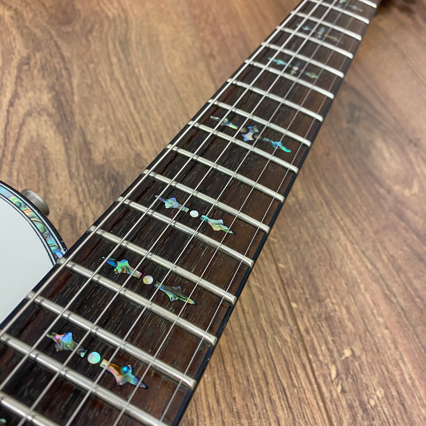 Pre-Owned Schecter Diamond Series Hellraiser Solo - White