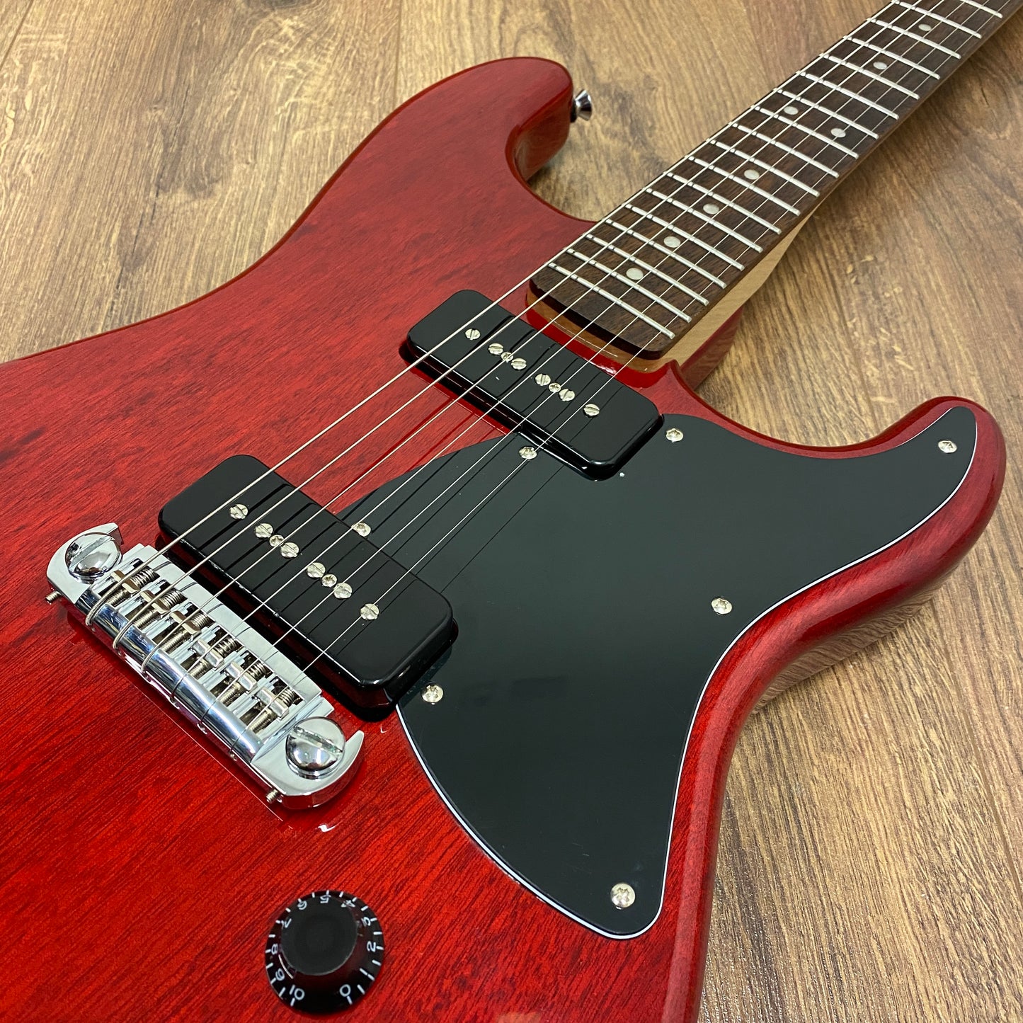 Pre-Owned Squier Paranormal Stratosonic - Crimson Red Transparent