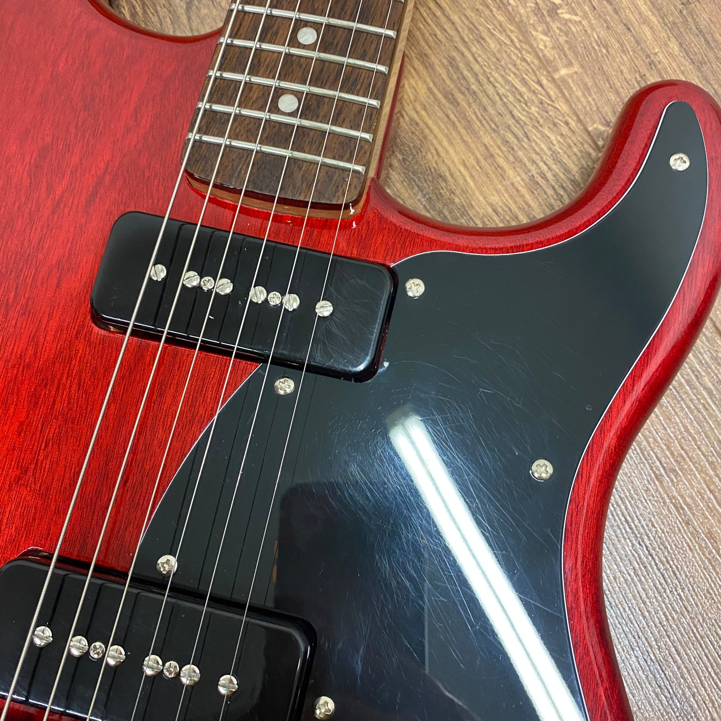 Pre-Owned Squier Paranormal Stratosonic - Crimson Red Transparent