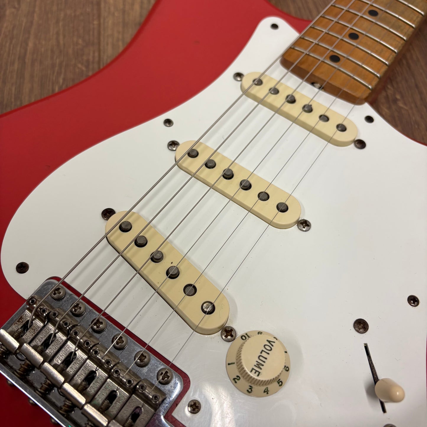 Pre-Owned Fender Vintera Road Worn '50s Stratocaster - Fiesta Red - 2021