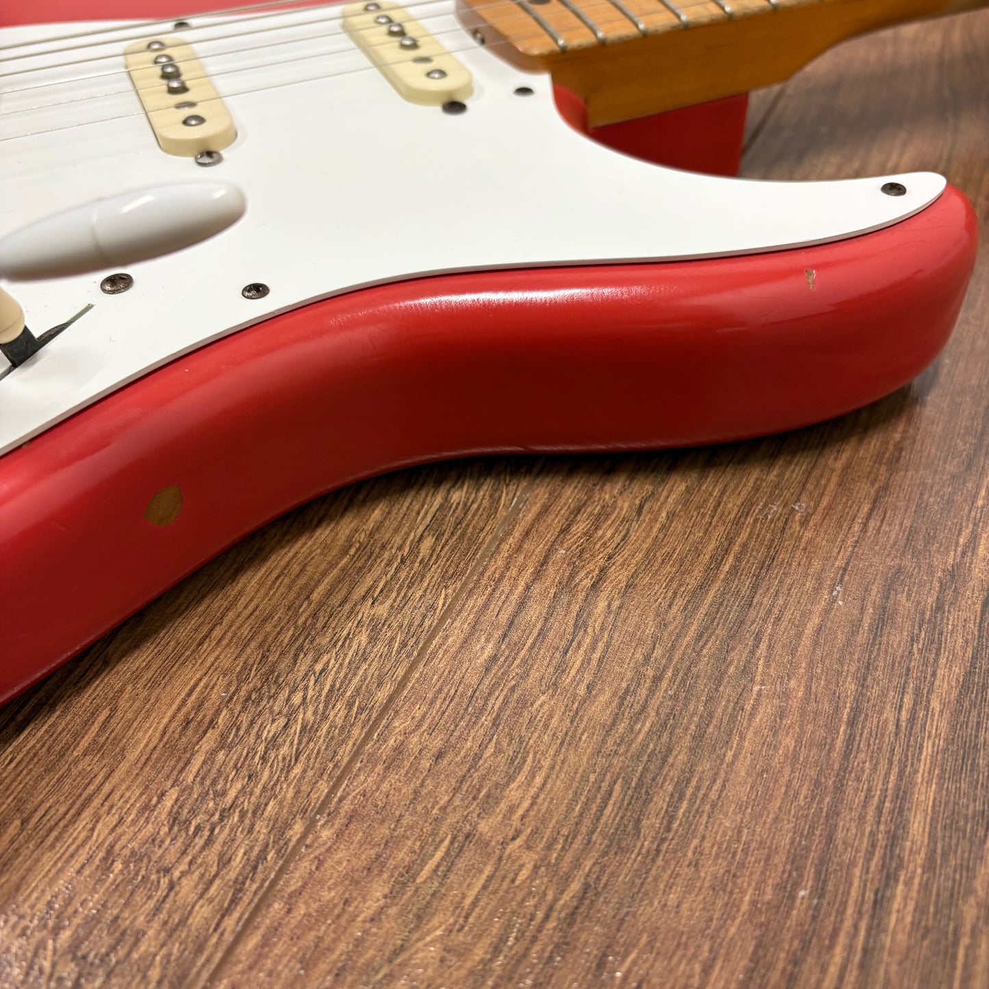 Pre-Owned Fender Vintera Road Worn '50s Stratocaster - Fiesta Red - 2021