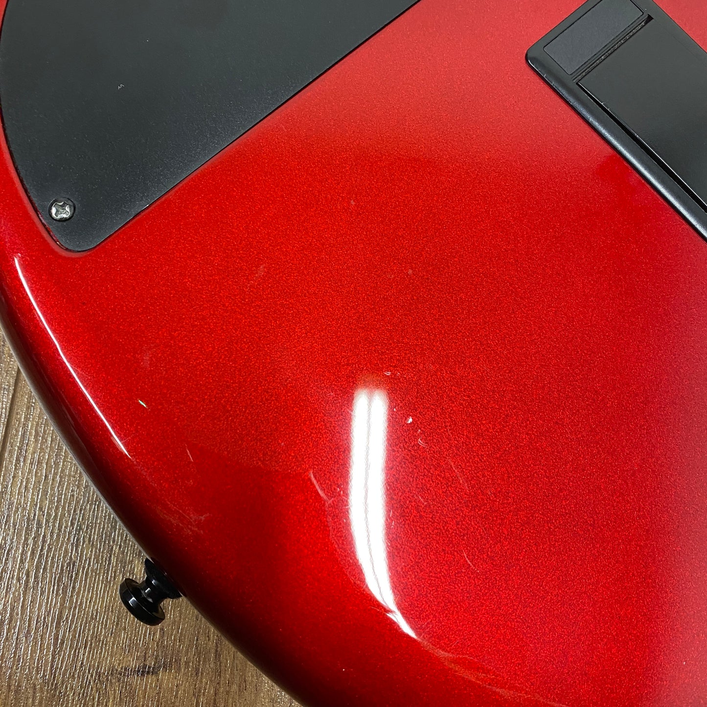 Pre-Owned Ibanez SR300EB Bass - Candy Apple Red