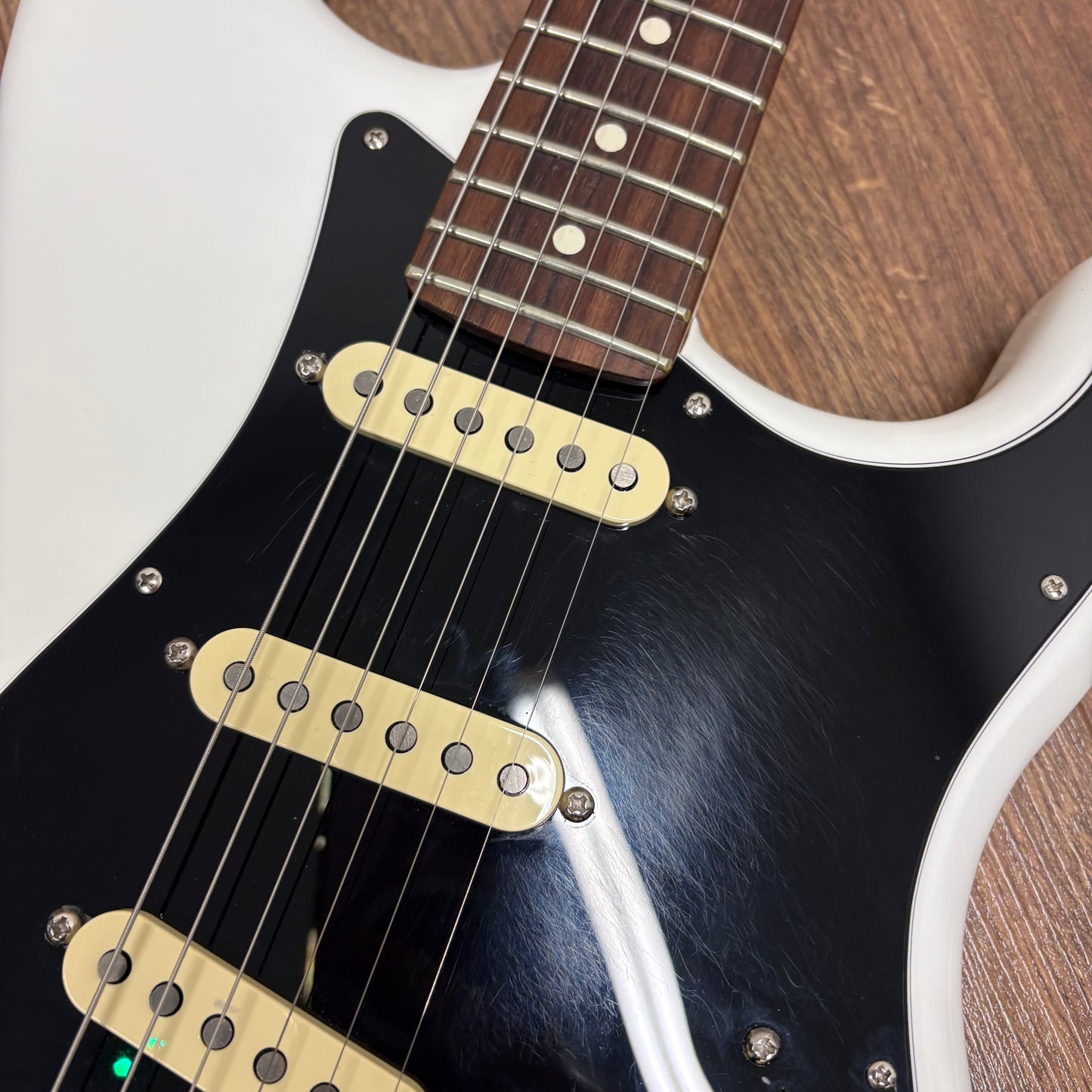 Pre-Owned Fender American Performer Stratocaster - Arctic White