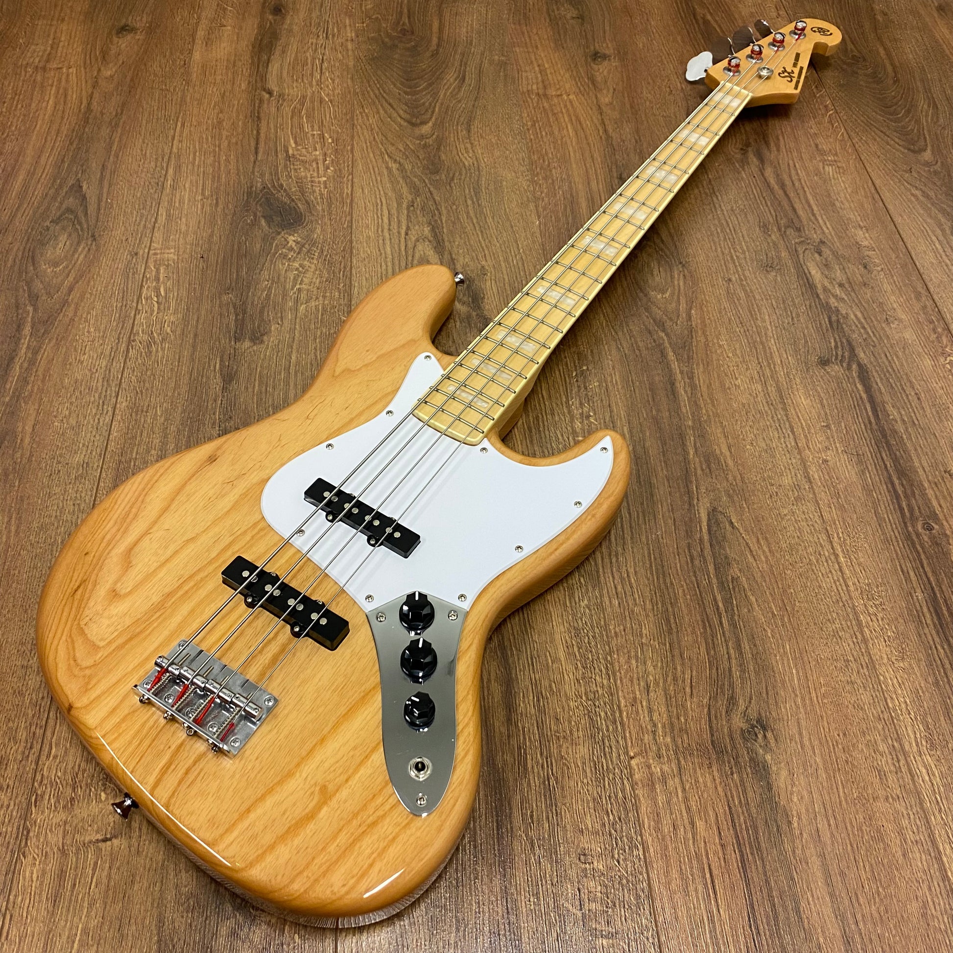 Pre-Owned SX VTG Series Swamp Ash Jazz Bass - Natural