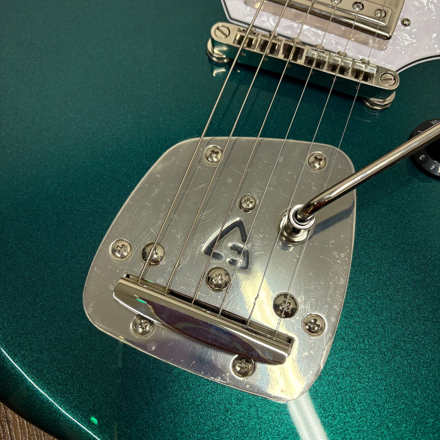Pre-Owned Guild Surfliner Deluxe -Evergreen Metallic