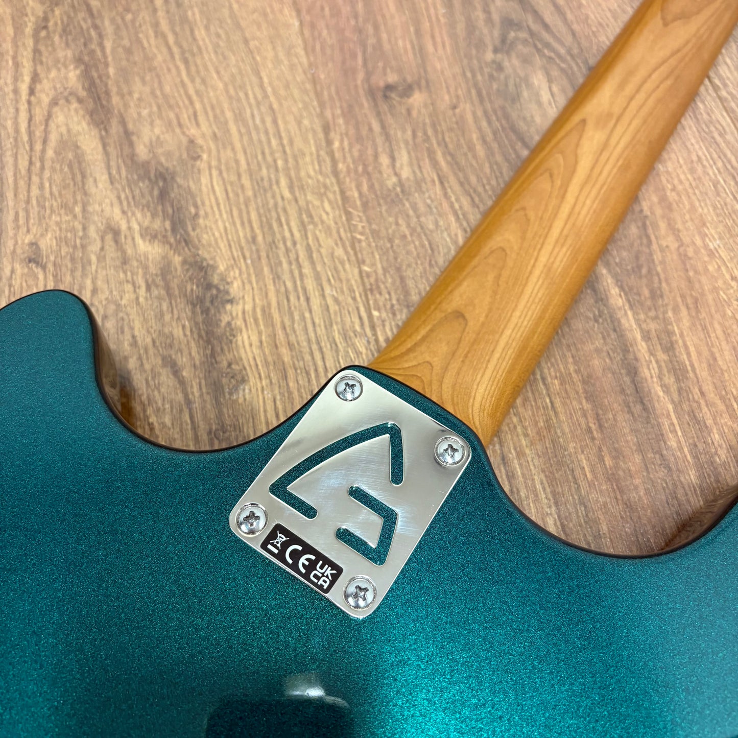 Pre-Owned Guild Surfliner Deluxe -Evergreen Metallic